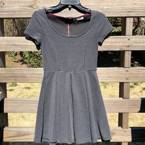 Rewind Small Grey & Black Striped Ribbed Dress